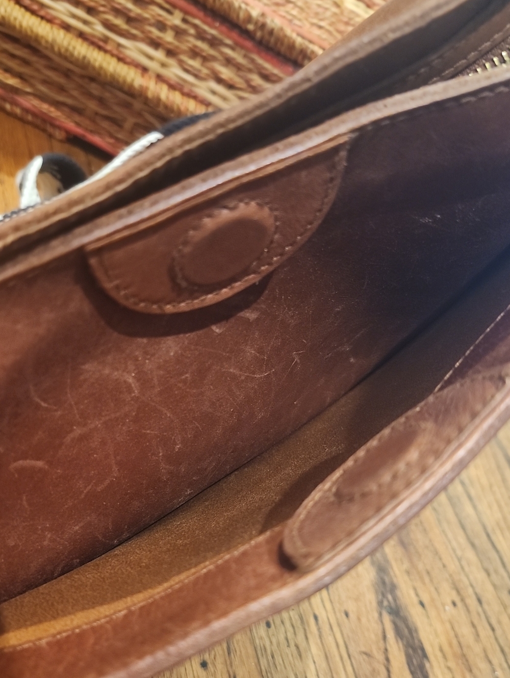 Madewell The Transport Saddlebag: Wave Strap Edition – English Saddle Leather - Picture 9 of 11
